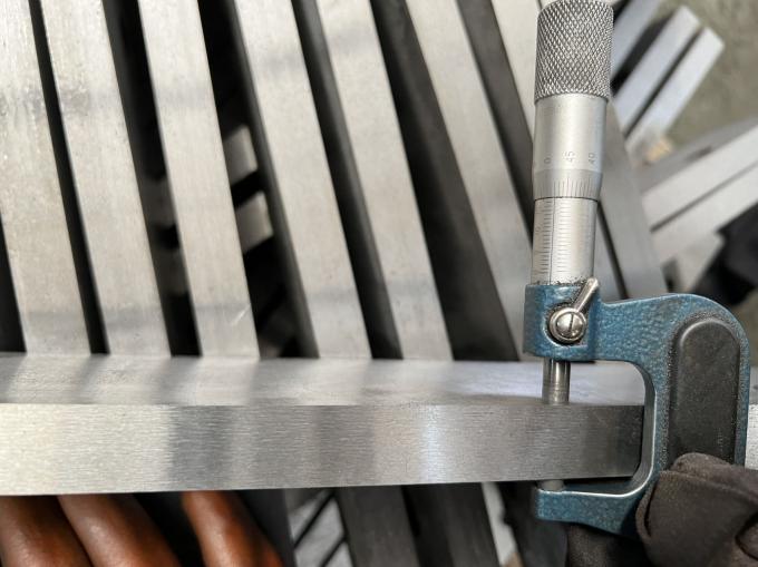 ماشین تراش هیدرولیک سفارشی تیغه های تراش تیغه های فولاد ضد زنگ تیغه های برش چاقو تیغه ماشین تراش فلزی 18